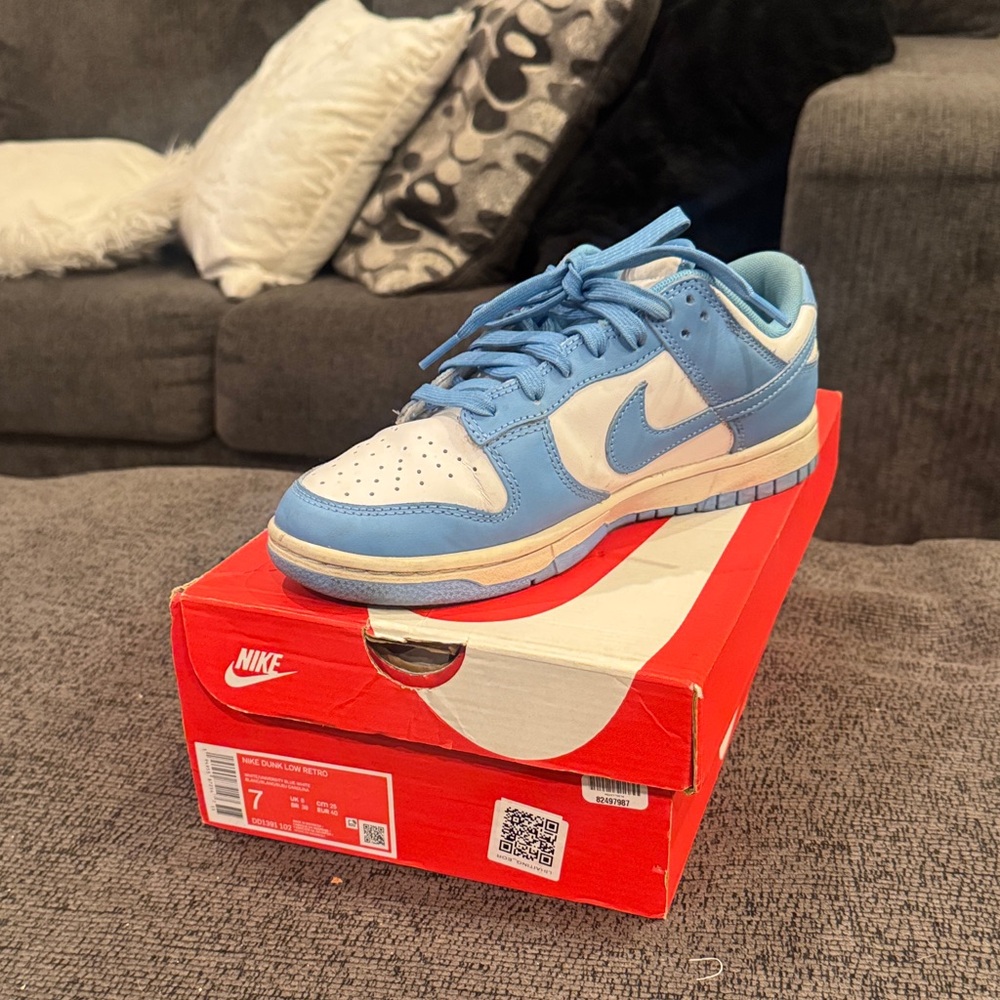 Nike Dunk Low Retro University Blue